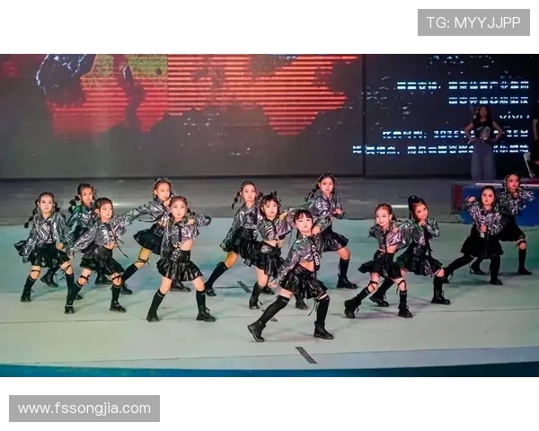 全国街舞大赛点评杭州攀岩队展现力量与激情的完美结合 全国街舞大赛点评杭州攀岩队展现力量与激情的完美结合