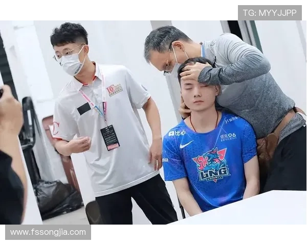 LNG战队在世界冠军杯积分榜上以77分稳居第一名引发热议 LNG战队在世界冠军杯积分榜上以77分稳居第一名引发热议