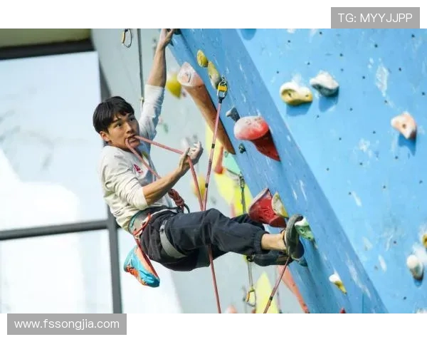 成都攀岩队与重庆攀岩队技术对比赛后分析与复盘探讨 成都攀岩队与重庆攀岩队技术对比赛后分析与复盘探讨