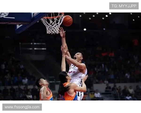 西安篮球队包夹战术解析与球队整体表现的关系探讨