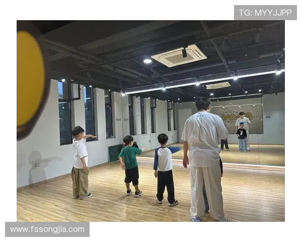 赛后复盘分析：北京街舞队与深圳街舞队的精彩对决与经验总结