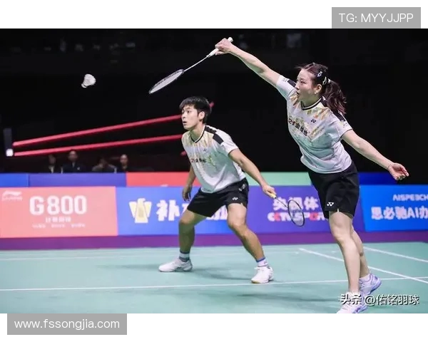 重庆羽毛球队展现强大实力的精彩联赛表现分析与总结