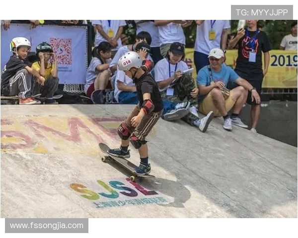 极限运动嘉年华精彩回顾成都街舞队展现非凡状态与激情表演