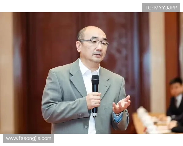 专访王磊揭秘DOTA2成功背后的策略与团队协作秘诀